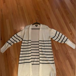 Women’s Express sweater size small